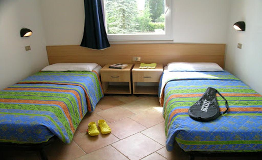 Camping Bella Italia Peschiera del Garda Exterior foto