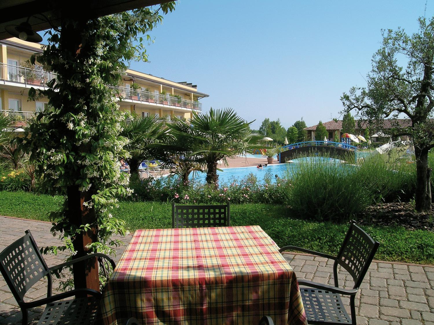 Camping Bella Italia Peschiera del Garda Exterior foto