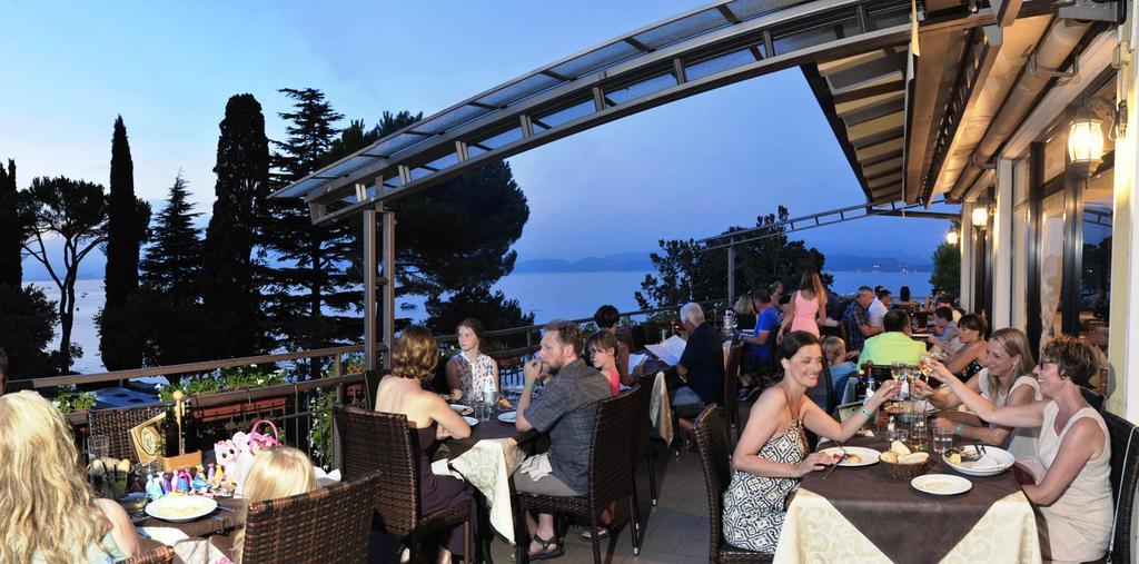 Camping Bella Italia Peschiera del Garda Exterior foto