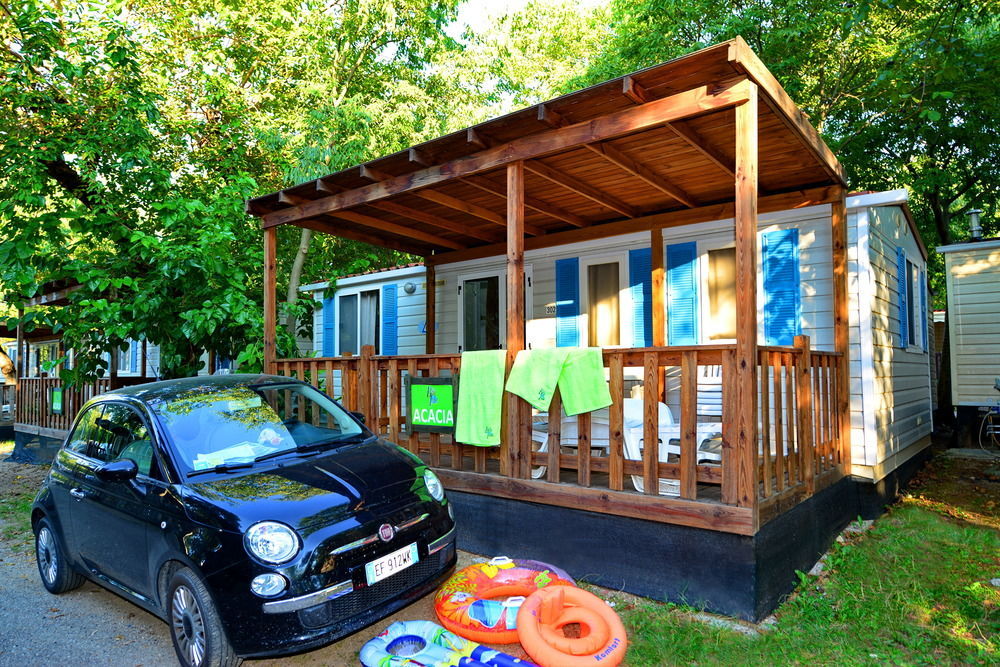 Camping Bella Italia Peschiera del Garda Exterior foto
