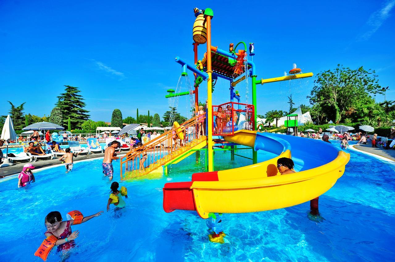 Camping Bella Italia Peschiera del Garda Exterior foto