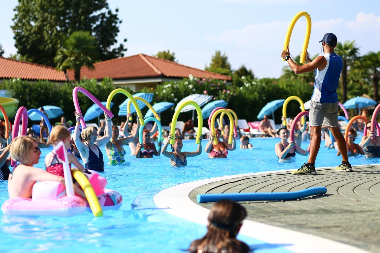 Camping Bella Italia Peschiera del Garda Exterior foto